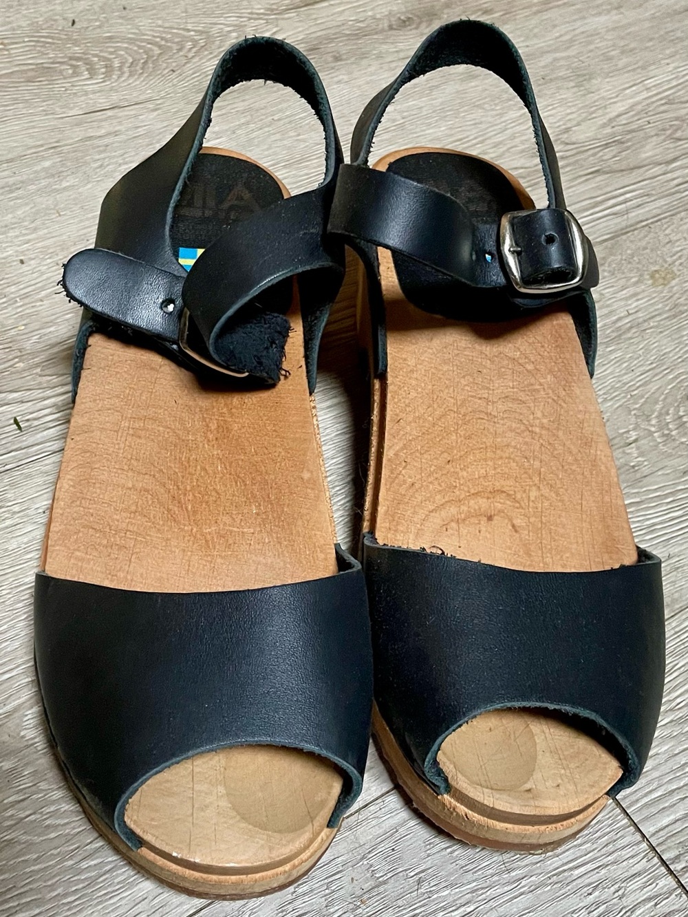 Mia Black Leather Open-Toe Wooden Clog Sandals Sz 39